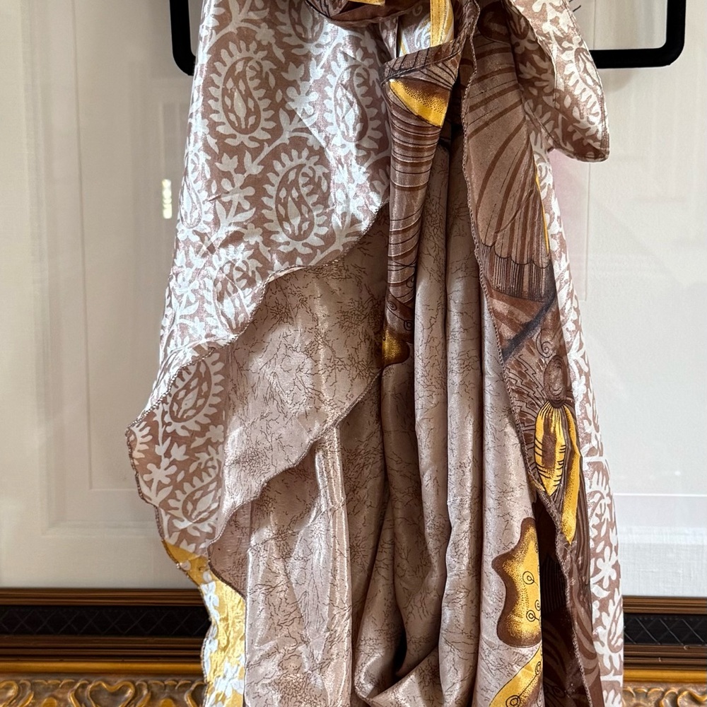 💰SALE NWT Elegant Magic Skirt with Bronze and Gold Accents